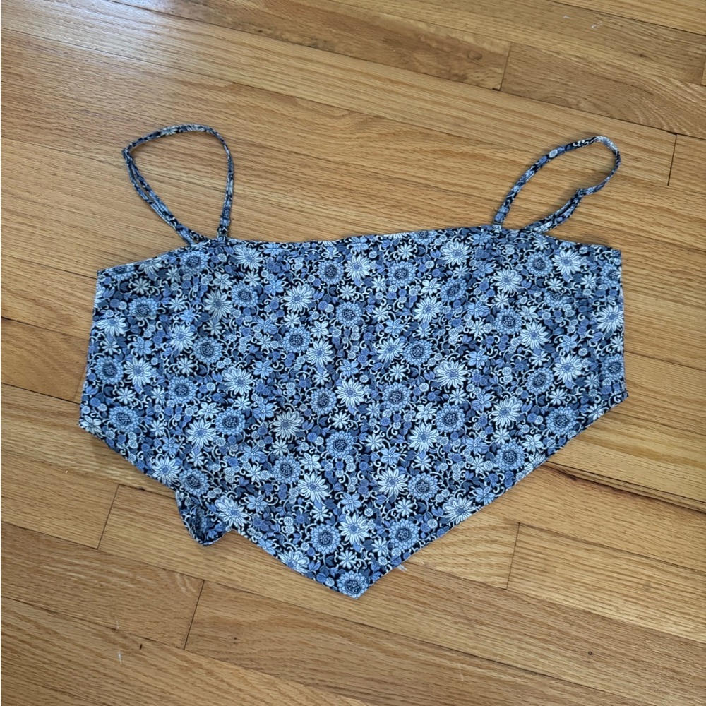 NWT Abercrombie Blue Floral Bandana Top